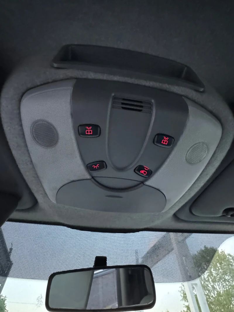 VW Crafter Хладилен, снимка 10 - Бусове и автобуси - 52463337