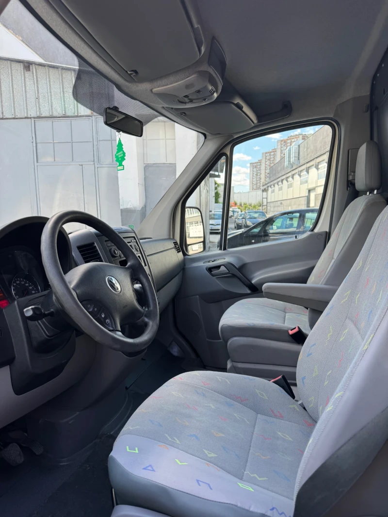 VW Crafter Хладилен, снимка 14 - Бусове и автобуси - 52463337