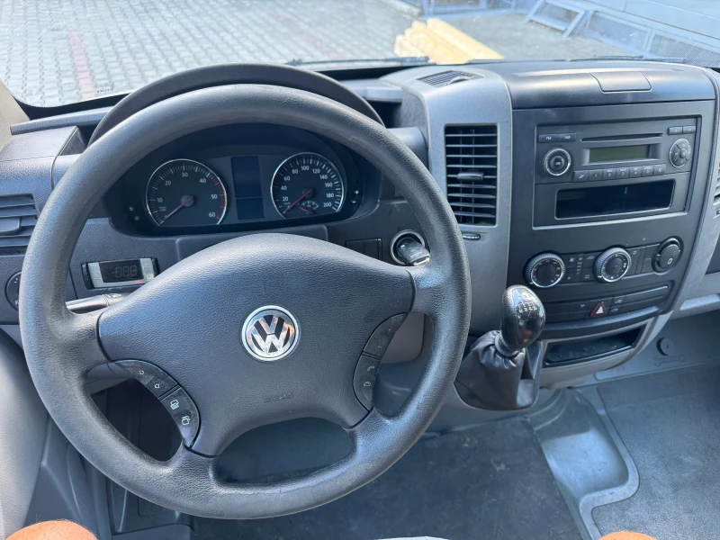 VW Crafter Хладилен, снимка 15 - Бусове и автобуси - 52463337