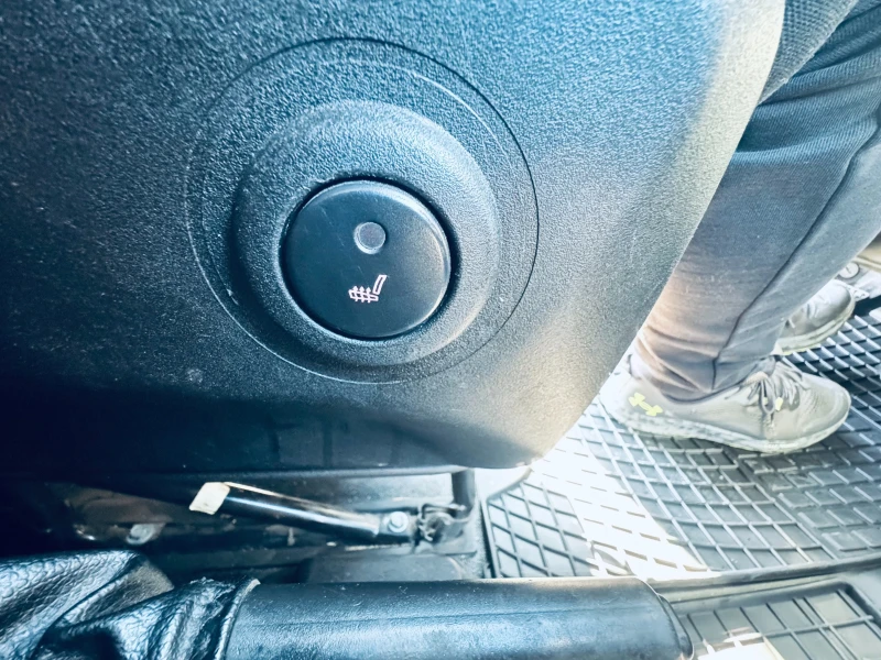 Iveco Daily  35S17 ПАДАЩ БОРД, ПЕЧКА, снимка 14 - Бусове и автобуси - 52735368