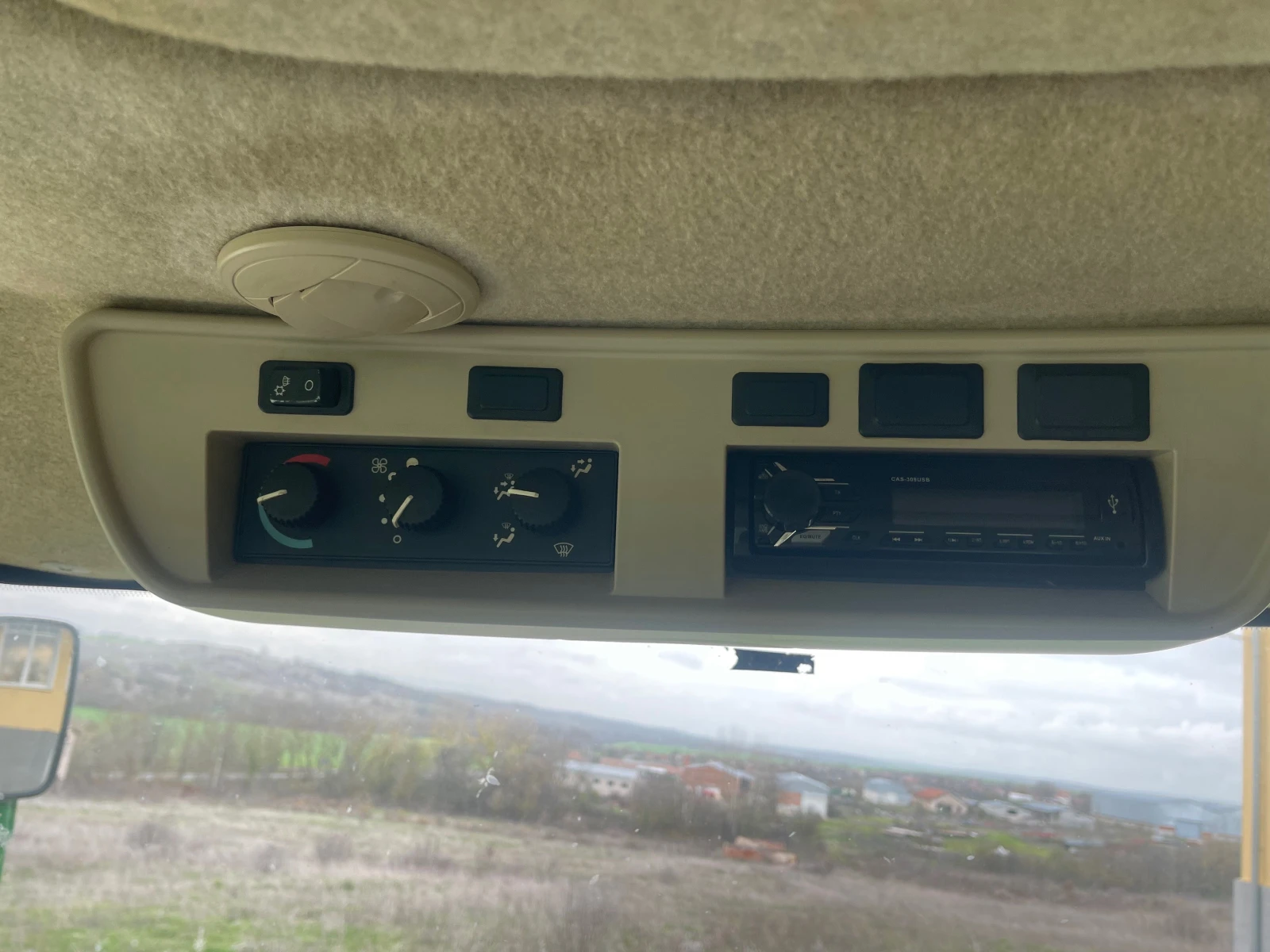   JOHN DEERE R4030i  | Mobile.bg   13