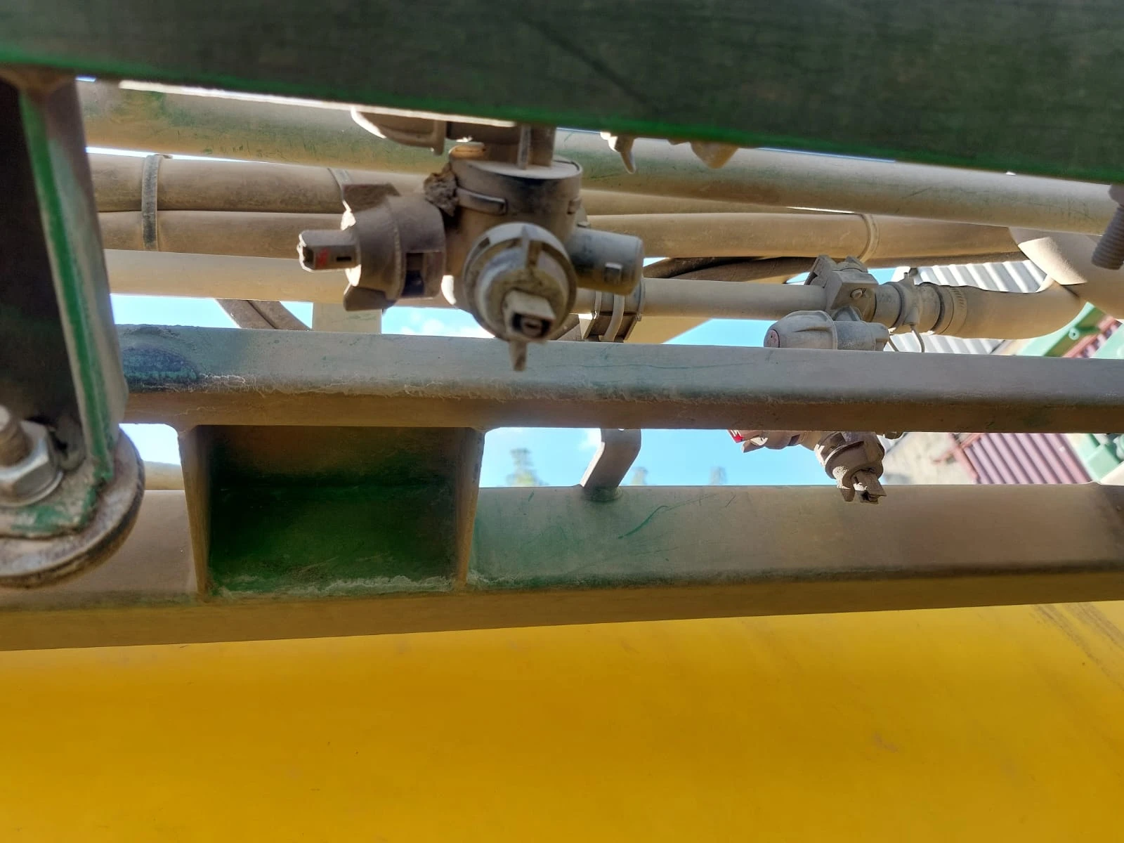 Пръскачка Друга марка JOHN DEERE 740i ЛИЗИНГ, снимка 16 - Селскостопанска техника - 53889792