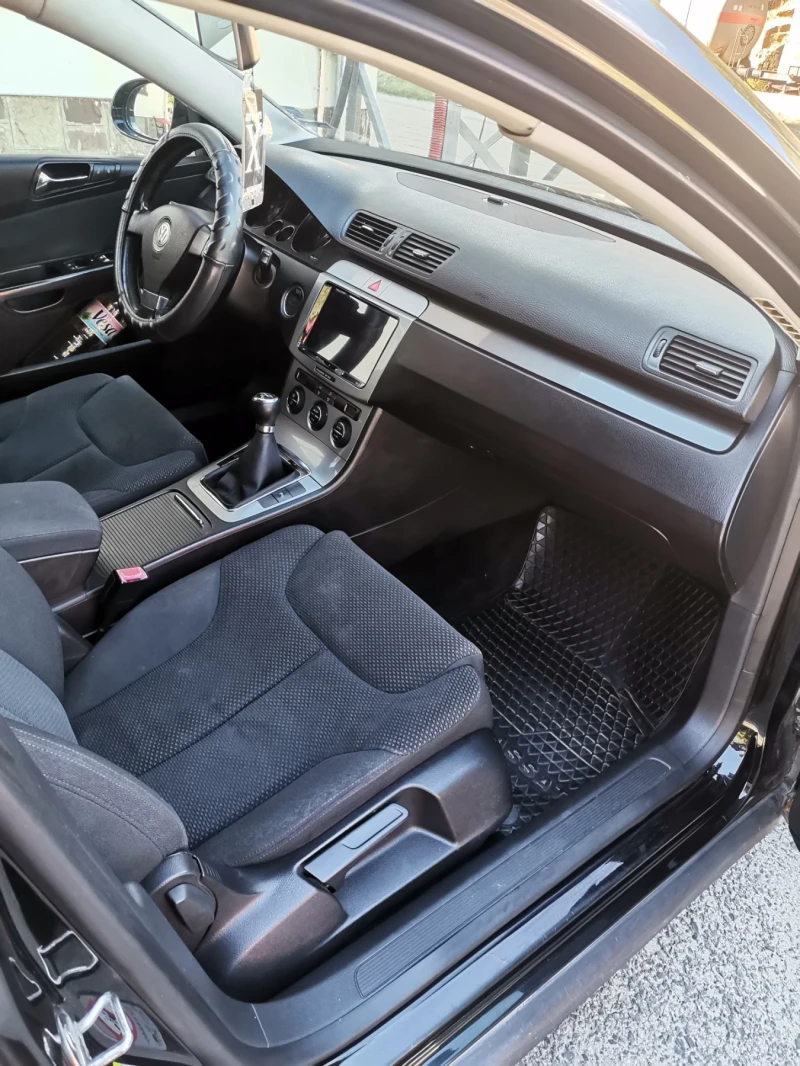 VW Passat 1.9, снимка 8 - Автомобили и джипове - 52515620