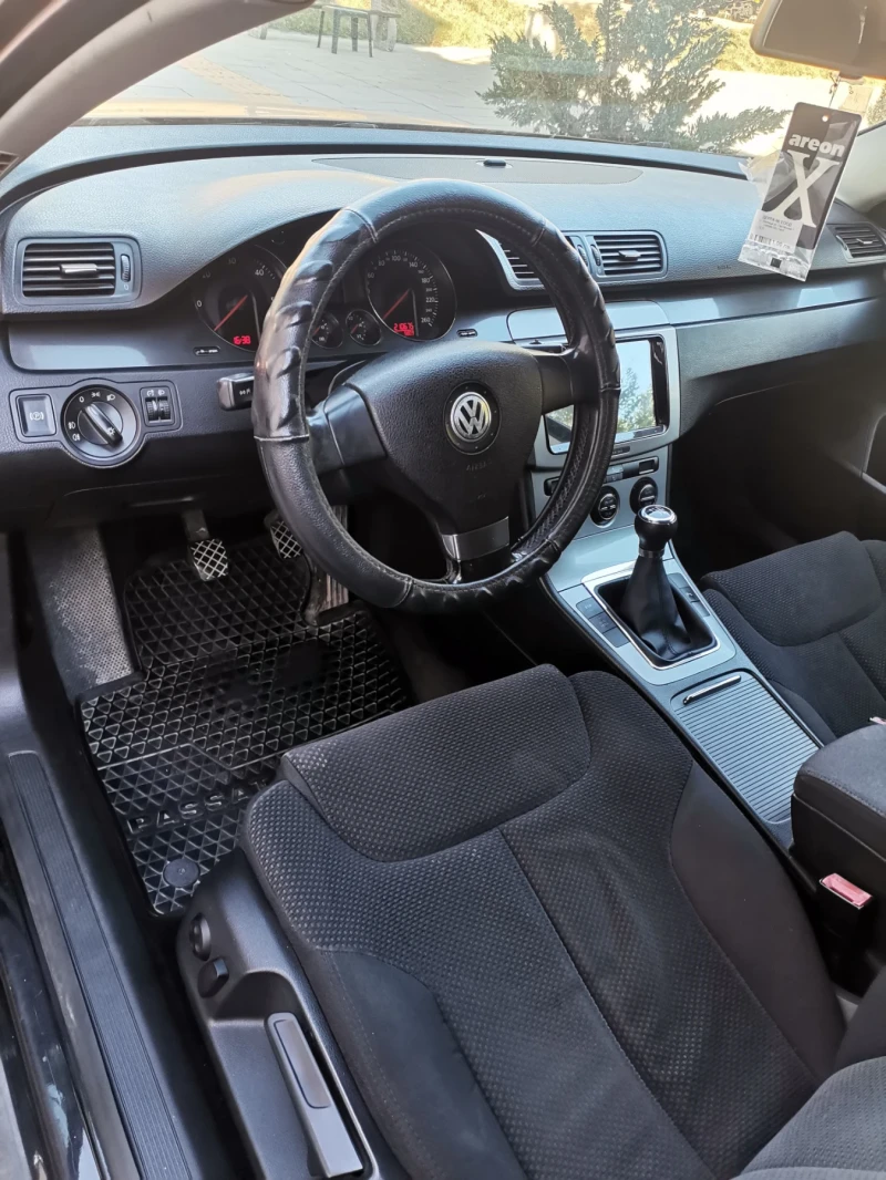 VW Passat 1.9, снимка 7 - Автомобили и джипове - 52515620