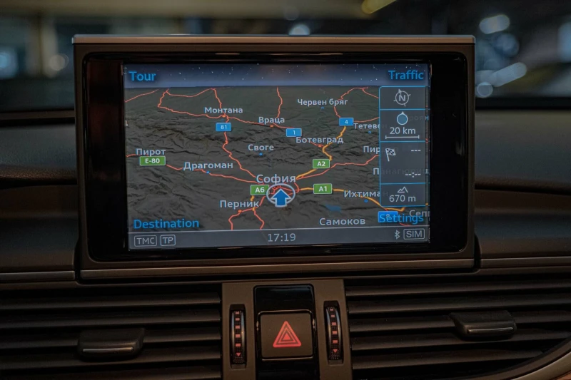 Audi A6 3.0TDI/Quattro/Седан/Drive Select/Pre Sense/BiXeno, снимка 10 - Автомобили и джипове - 52369233