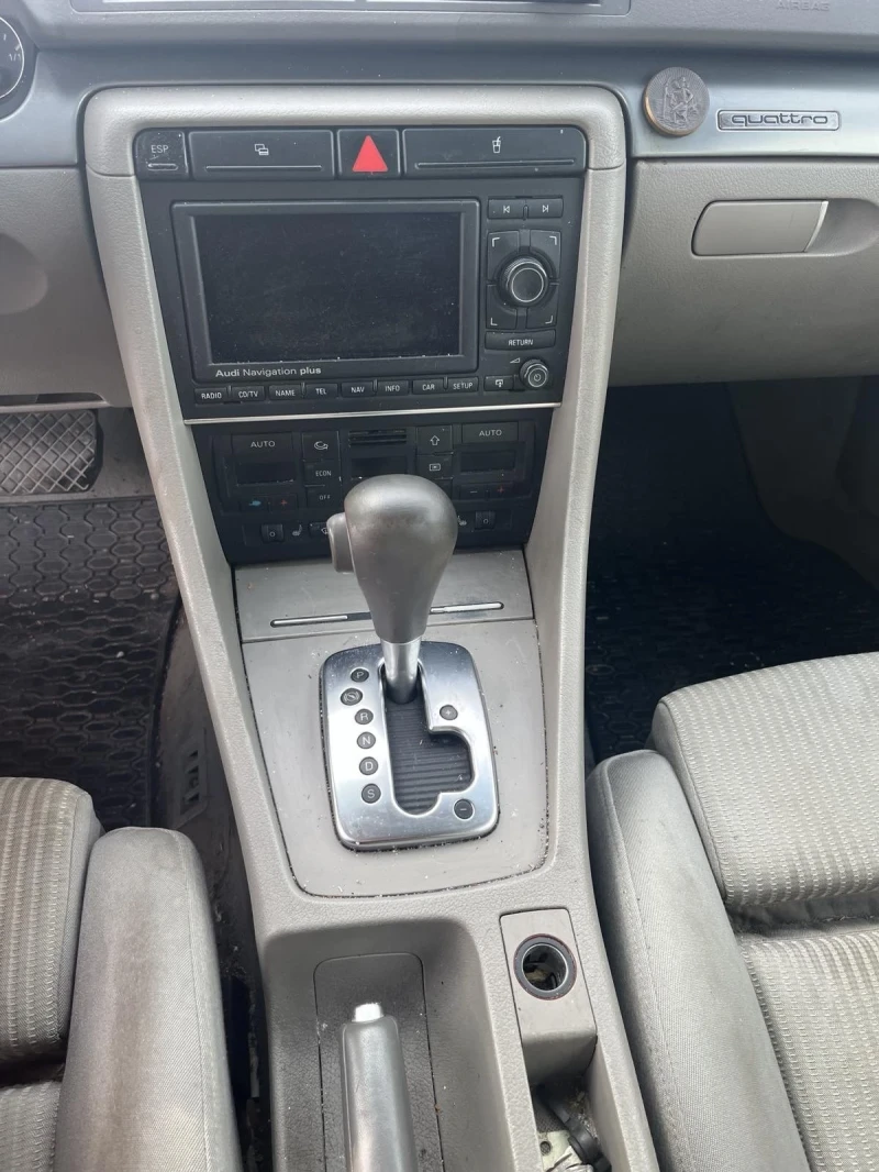 Audi A4 3.0tdi автомат, снимка 4 - Автомобили и джипове - 52453995