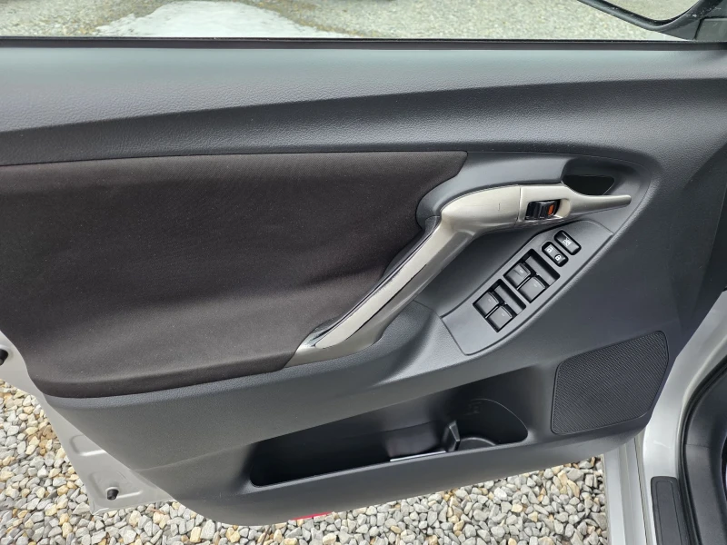 Toyota Verso 2.0d4d 126k.c Отлична, снимка 9 - Автомобили и джипове - 53056105