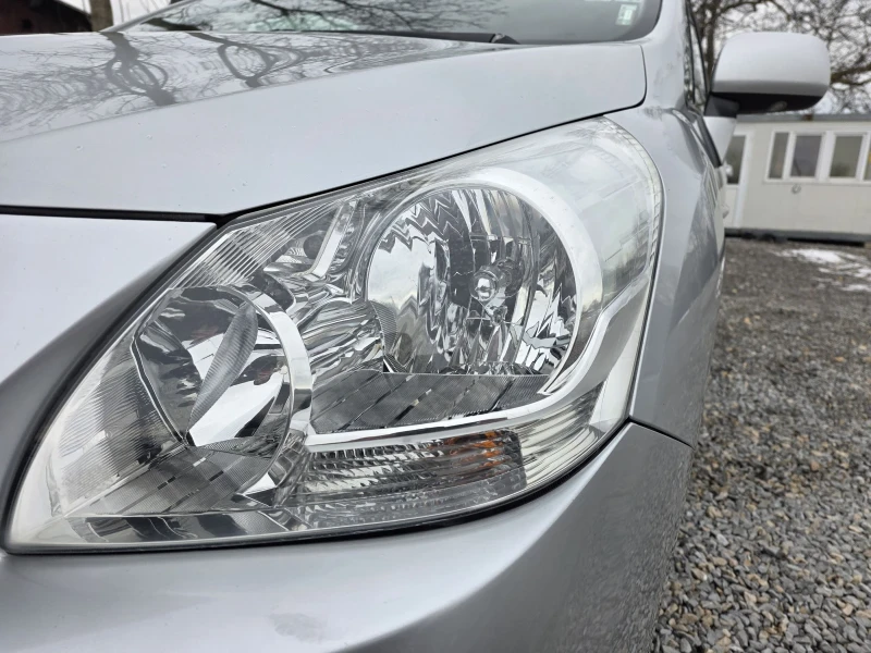 Toyota Verso 2.0d4d 126k.c Отлична, снимка 15 - Автомобили и джипове - 53056105