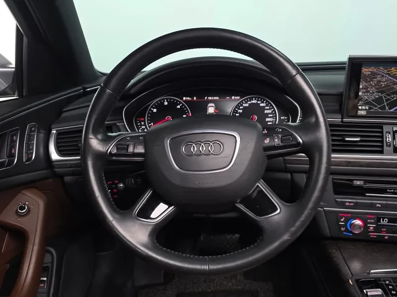 Audi A6 2.0 TDI Quattro, снимка 12 - Автомобили и джипове - 54561229