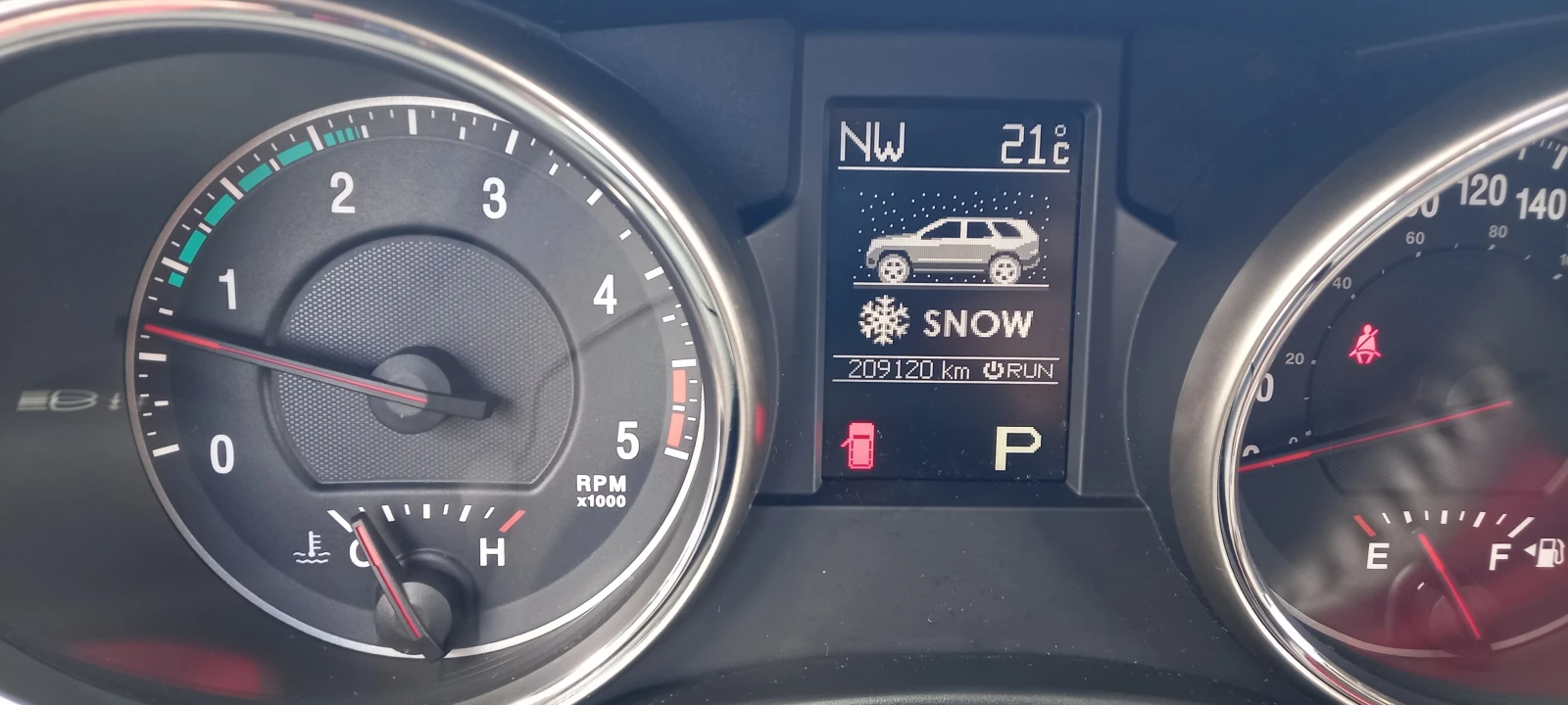 Jeep Grand cherokee 4Х4 FULL ИЗКЛЮЧИТЕЛО СЕРВИЗ КНИЖК РЕАЛНИ КМ LIMITD, снимка 12 - Автомобили и джипове - 17234440