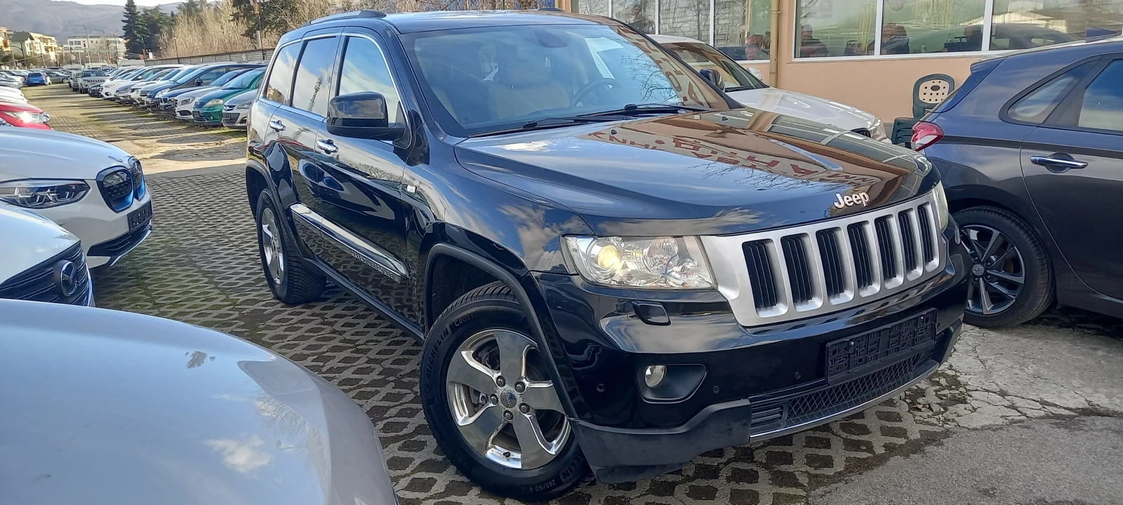 Jeep Grand cherokee 4Х4 FULL ИЗКЛЮЧИТЕЛО СЕРВИЗ КНИЖК РЕАЛНИ КМ LIMITD