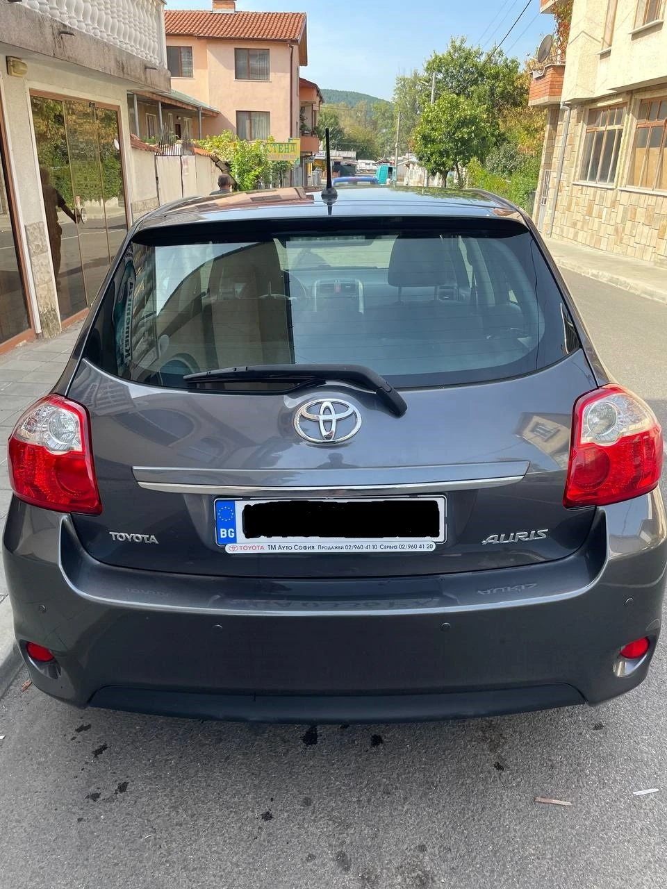 Toyota Auris 1.3 VVTI - изображение 3