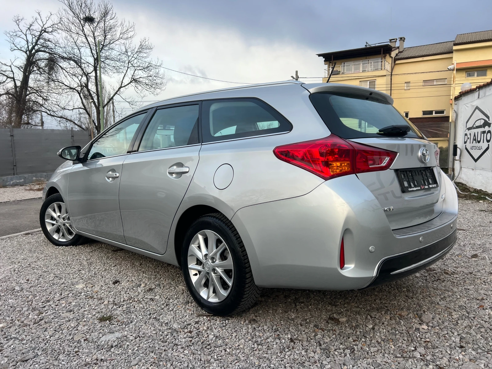 Toyota Auris 1.6-FULL | Mobile.bg � ����������� 6