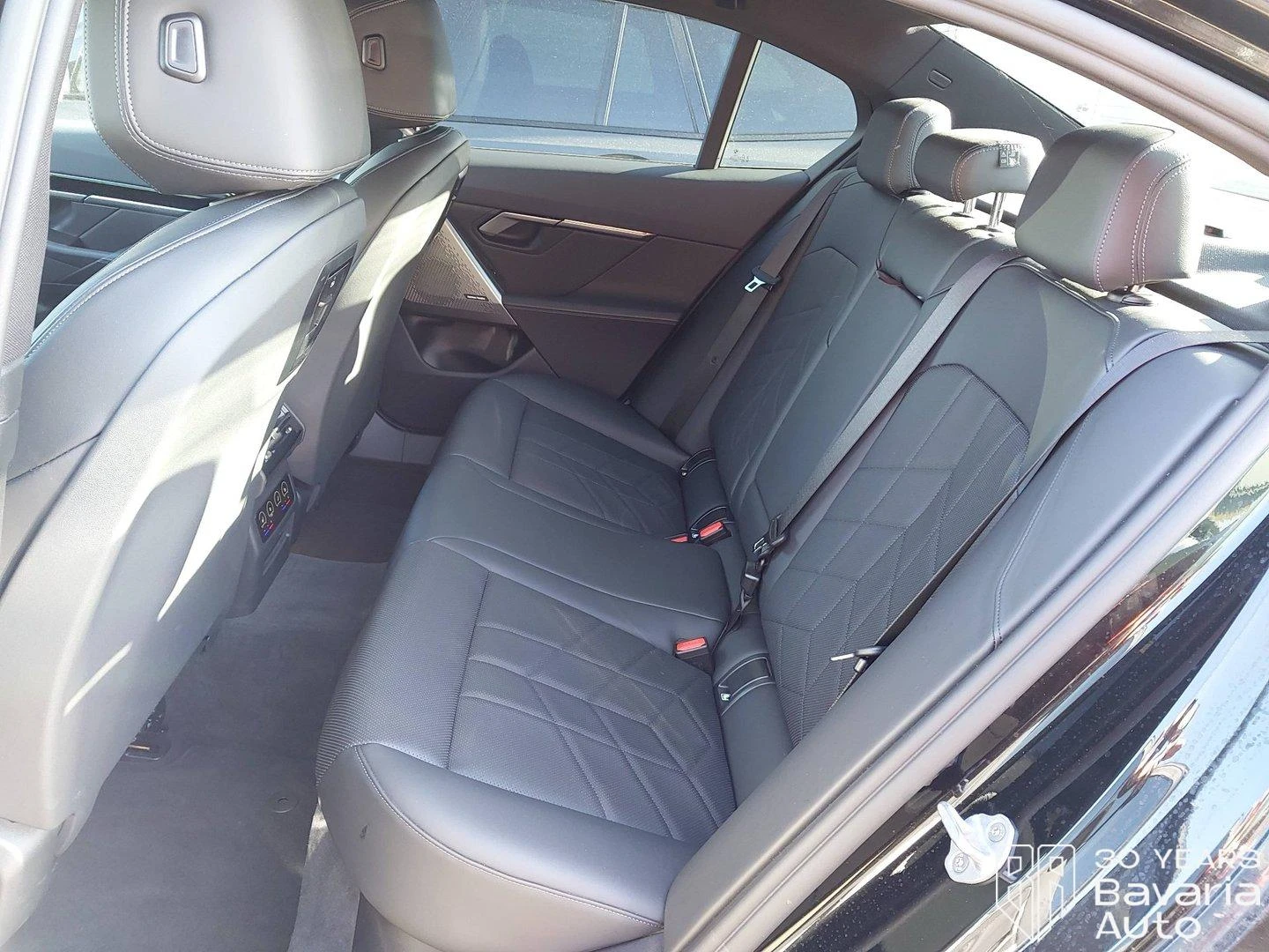 BMW 520 d M Sport Paket Steptronic, снимка 8 - Автомобили и джипове - 53917140