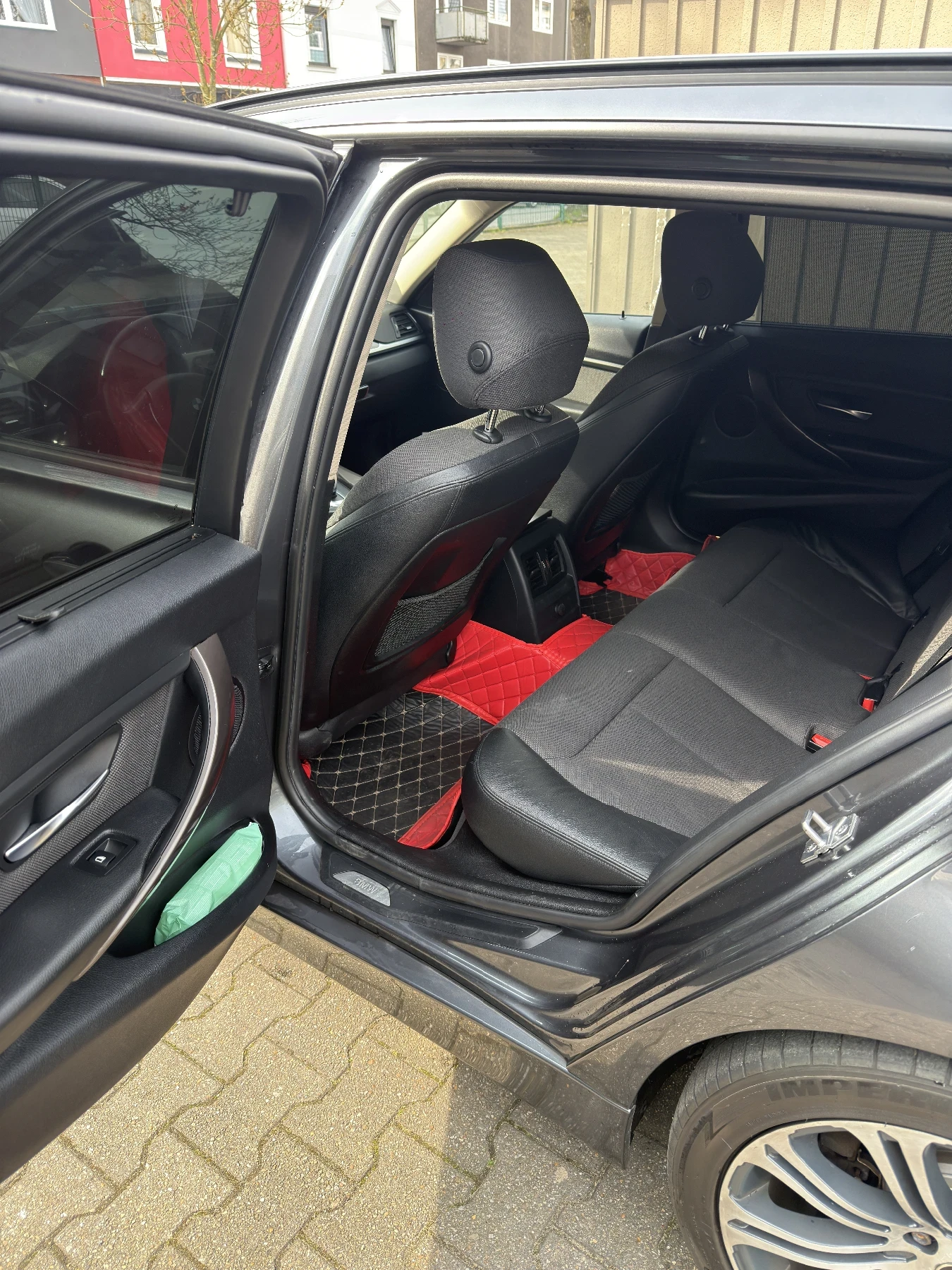 BMW 330 Modernline, снимка 10 - Автомобили и джипове - 53991094