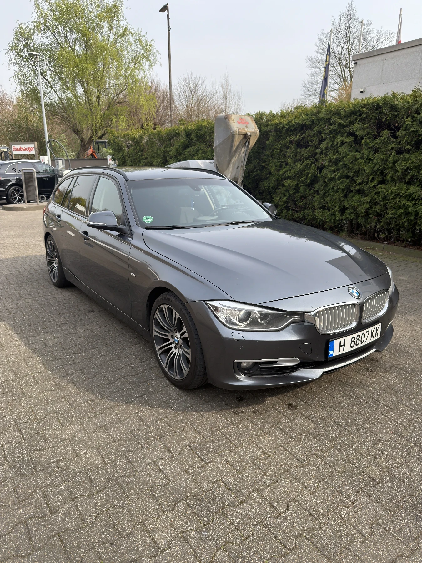 BMW 330 Modernline, снимка 2 - Автомобили и джипове - 53991094