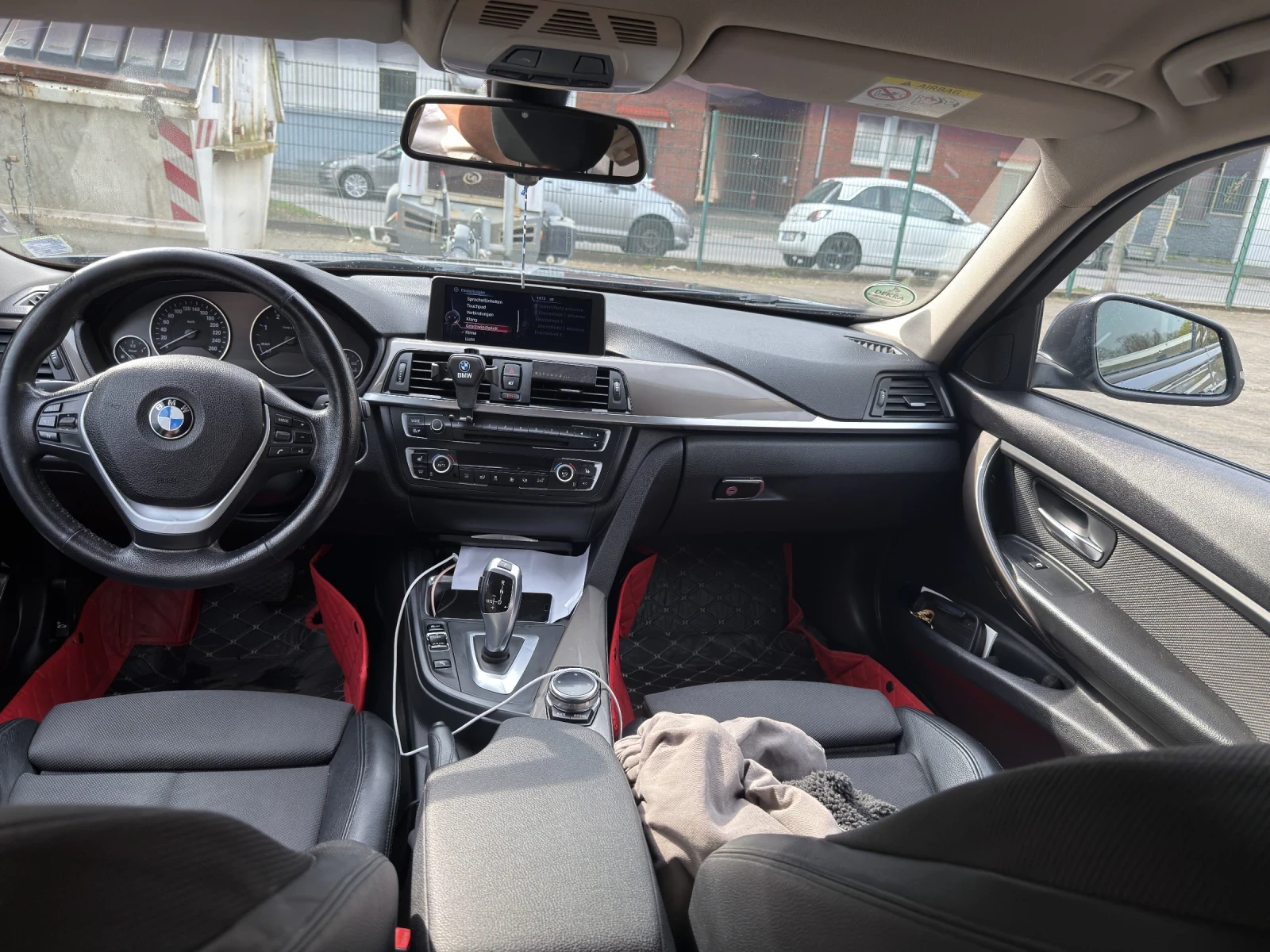 BMW 330 Modernline, снимка 8 - Автомобили и джипове - 53991094