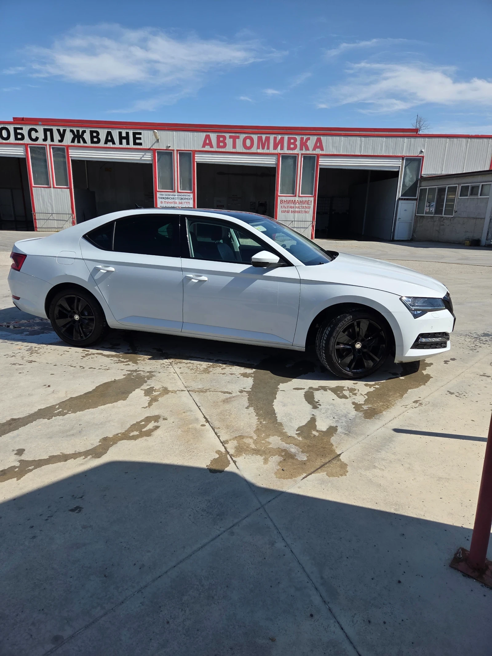 Skoda Superb, снимка 6 - Автомобили и джипове - 54173236