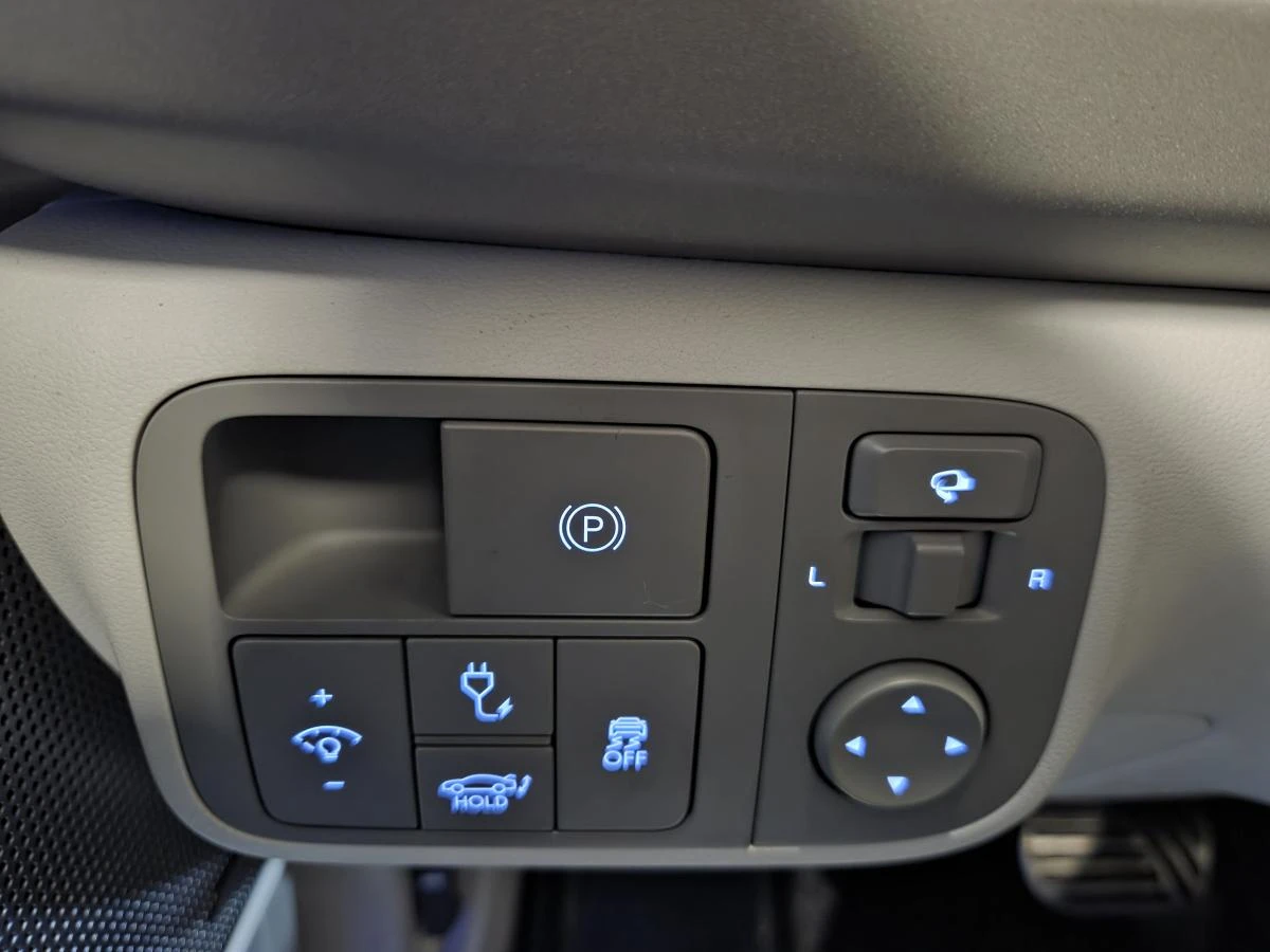 Hyundai Ioniq 6 ULTIMATE PKG| PANO| 360| HEAD-UP| AMBIENT| 9900km  | Mobile.bg � ����������� 12