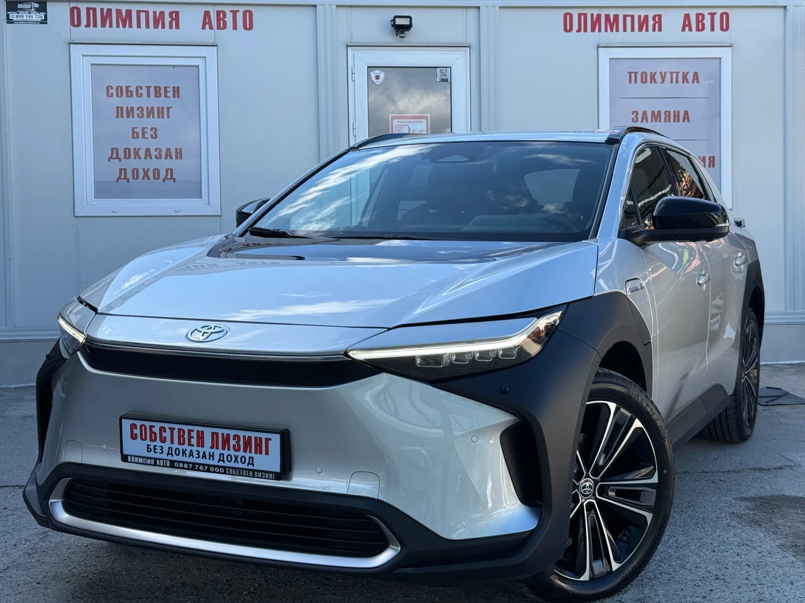 Toyota bZ4X 71.4kWh 218hp AWD(4x4)PREMIUM! ПОДГРЕВ&ОБДУХВАНЕ, снимка 3 - Автомобили и джипове - 54294527
