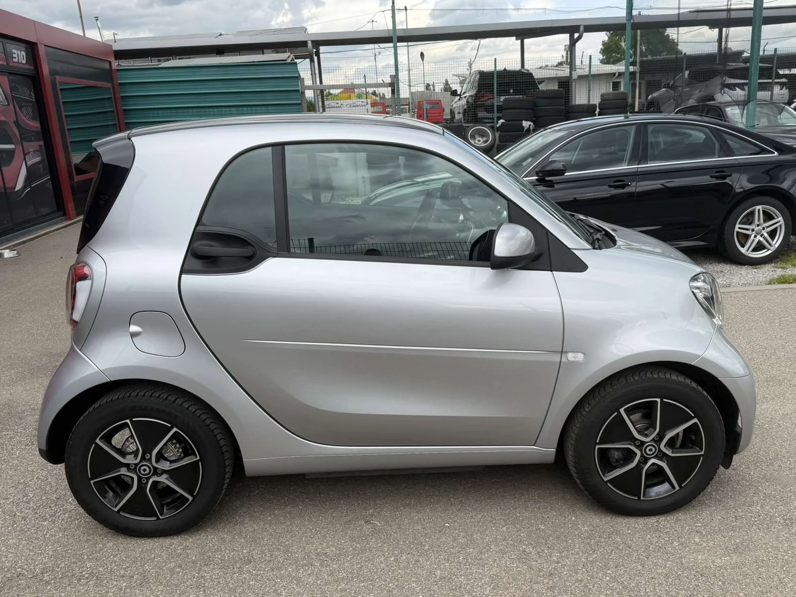 Smart Fortwo Electric, снимка 6 - Автомобили и джипове - 54588616