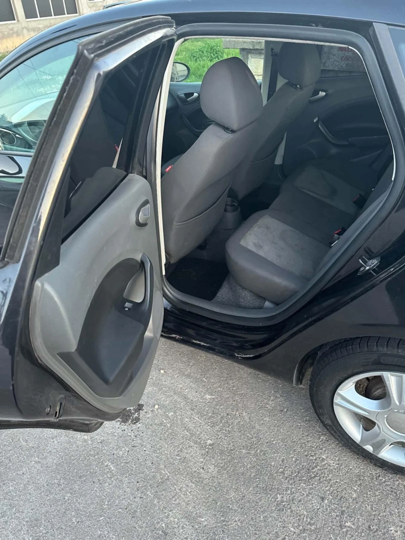 Seat Ibiza, снимка 4 - Автомобили и джипове - 54844090