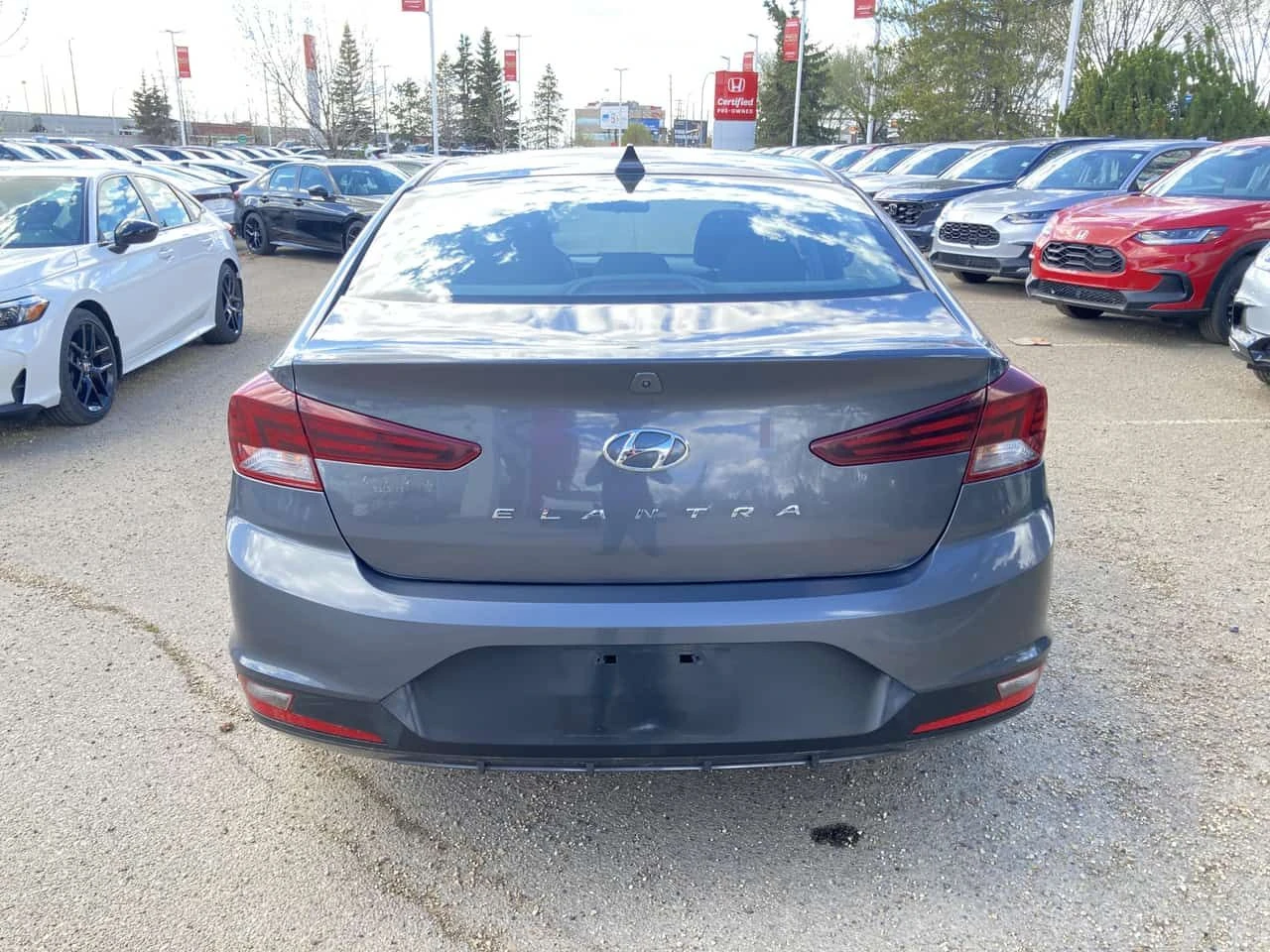 Hyundai Elantra * Preferred * АВТОКРЕДИТ БЕЗ ПЪРВОНАЧАЛНА ВНОСКА* , снимка 4 - Автомобили и джипове - 54903808