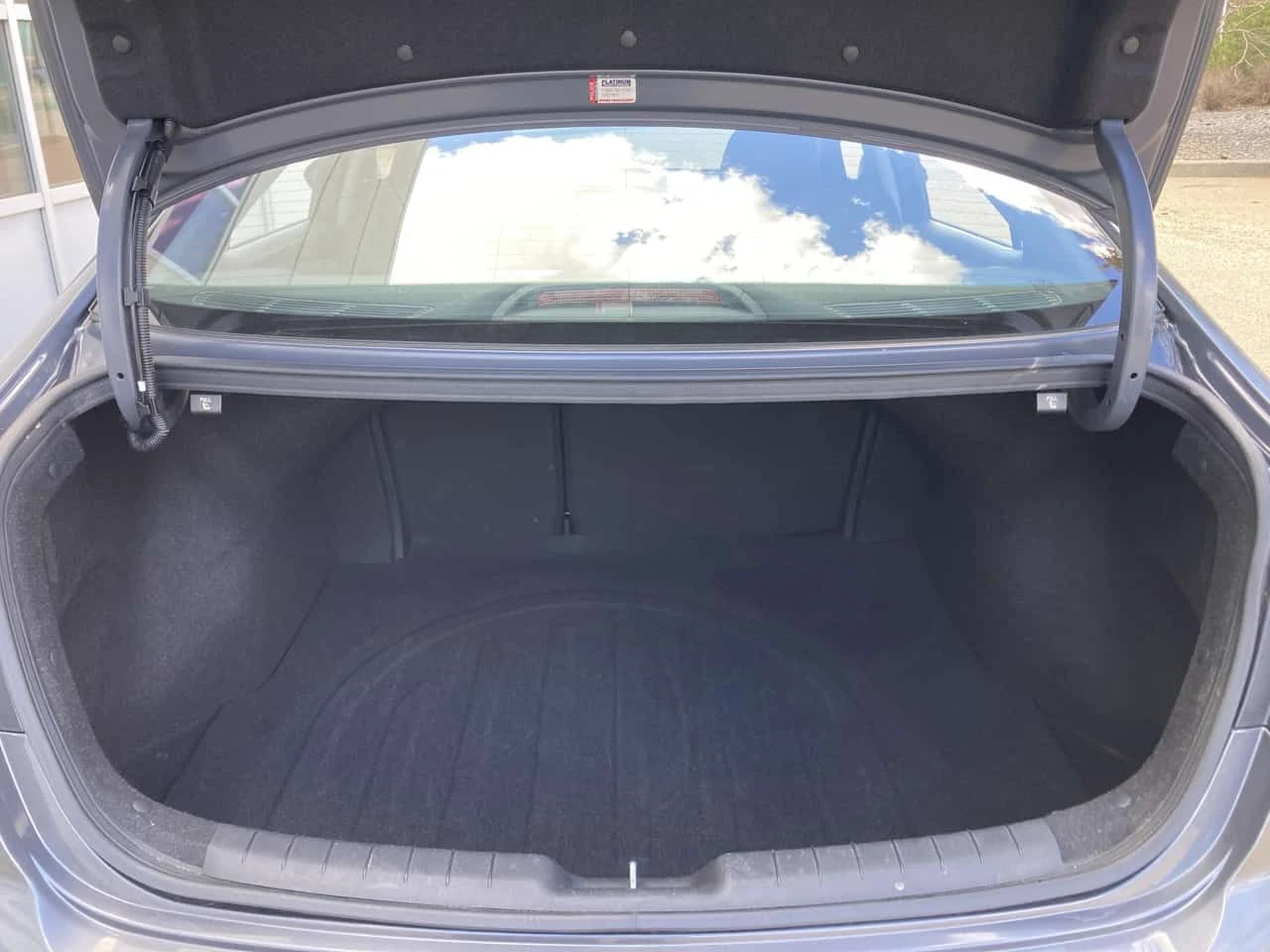 Hyundai Elantra * Preferred * АВТОКРЕДИТ БЕЗ ПЪРВОНАЧАЛНА ВНОСКА* , снимка 16 - Автомобили и джипове - 54903808