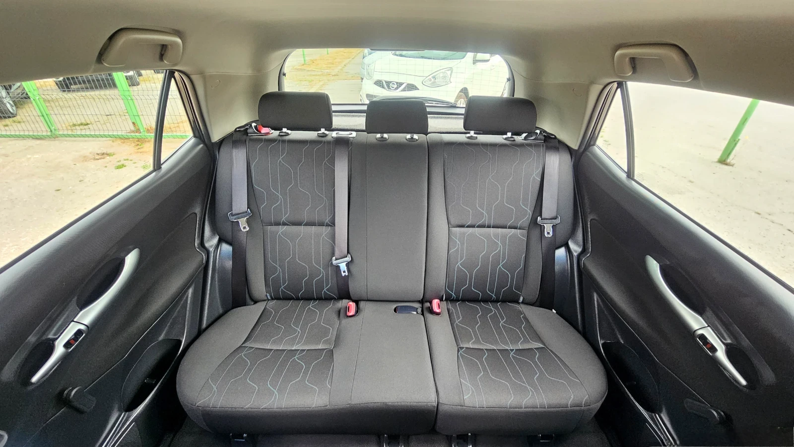 Toyota Auris 1.4D-4D/90к.с/6ск./РЕАЛНИ КМ, снимка 9 - Автомобили и джипове - 55449249