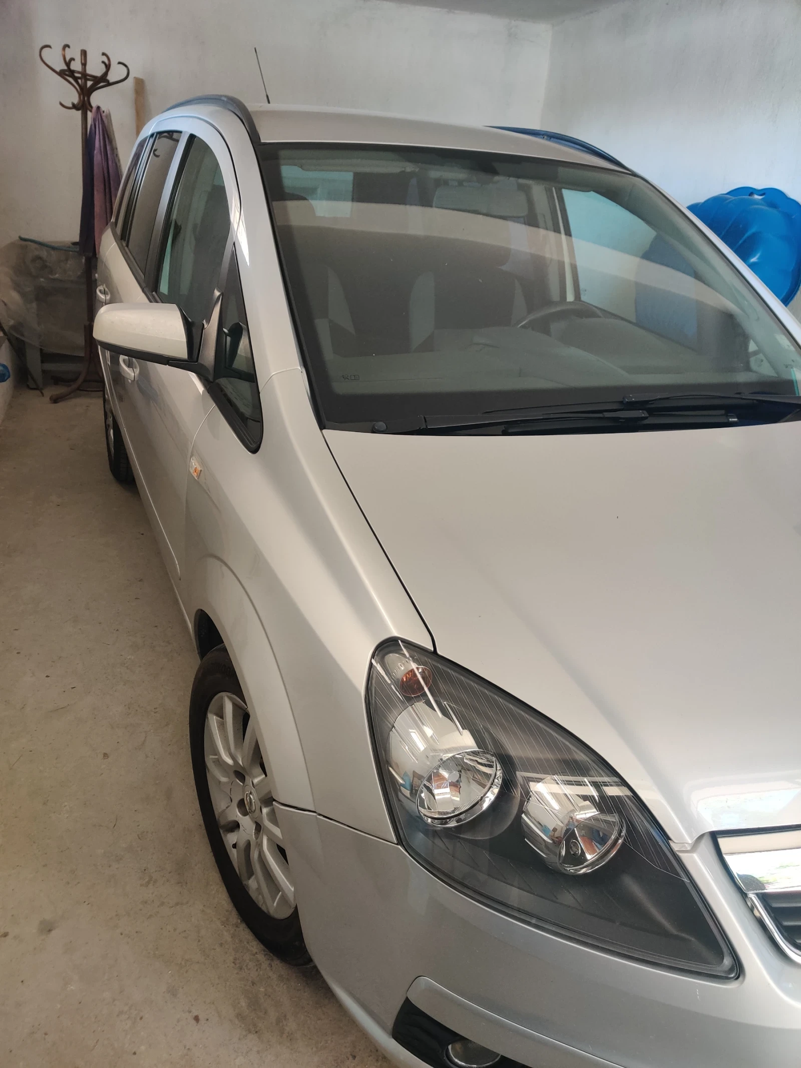 Opel Zafira Миниван , снимка 4 - Автомобили и джипове - 55665968