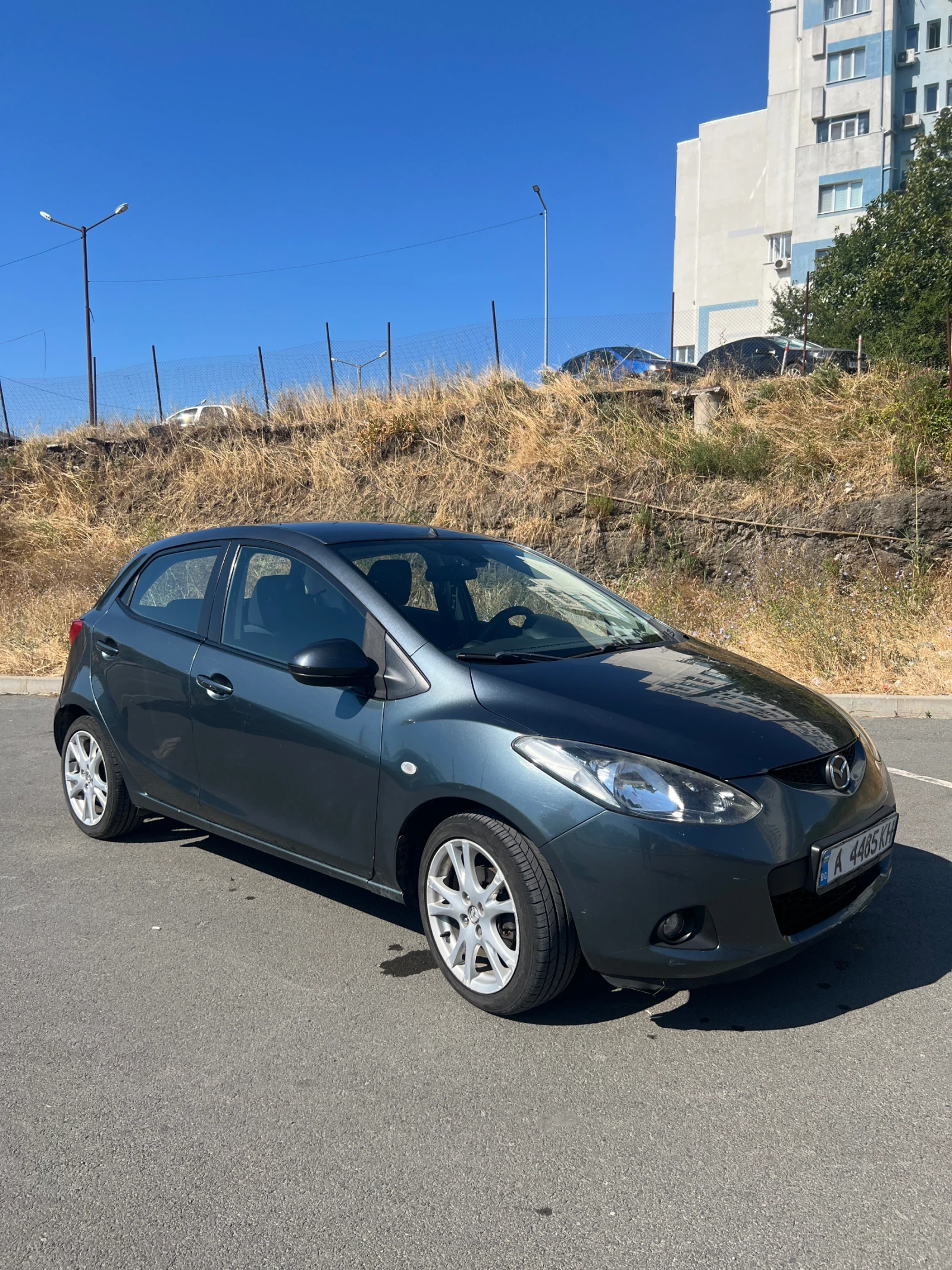 Mazda 2, снимка 2 - Автомобили и джипове - 55735388