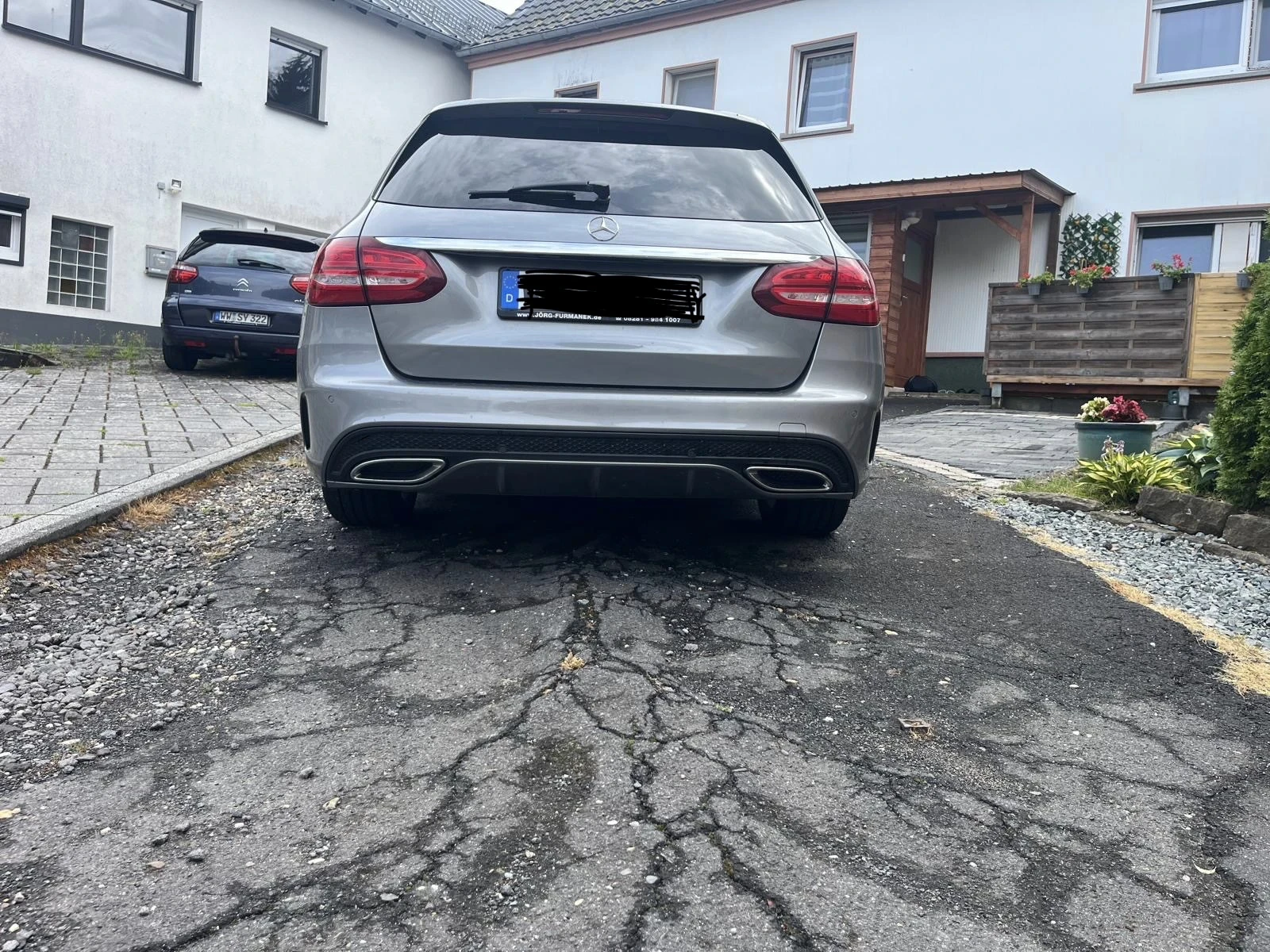 Mercedes-Benz C 220 AMG, снимка 3 - Автомобили и джипове - 56340989