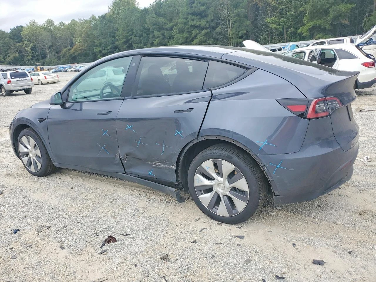 Tesla Model Y, снимка 2 - Автомобили и джипове - 56408056