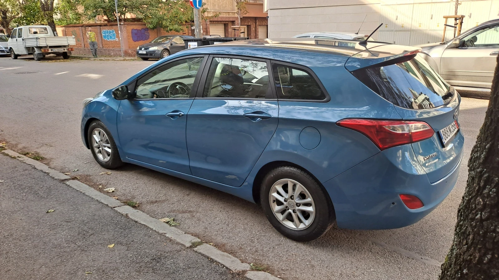 Hyundai I30 Бензин.Автомат, снимка 4 - Автомобили и джипове - 56582465