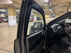 Обява за продажба на Jeep Grand cherokee БРОНИРАН* В7* 5.7HEMI* СЕРВИЗ* SUMMIT* SINCE 1941* ~ 105 000 лв. - изображение 9 | Auto.bg Обява за продажба на Jeep Grand cherokee БРОНИРАН* В7* 5.7HEMI* СЕРВИЗ* SUMMIT* SINCE 1941* ~ 105 000 лв. - изображение 9