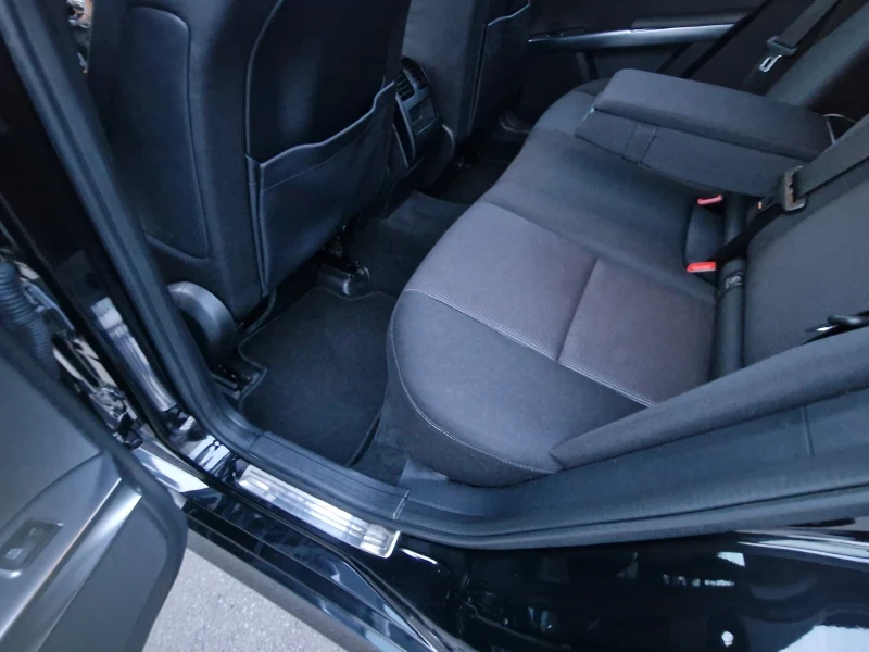 Mercedes-Benz GLK C220 CDI 4 MATIC, снимка 7 - Автомобили и джипове - 52416134