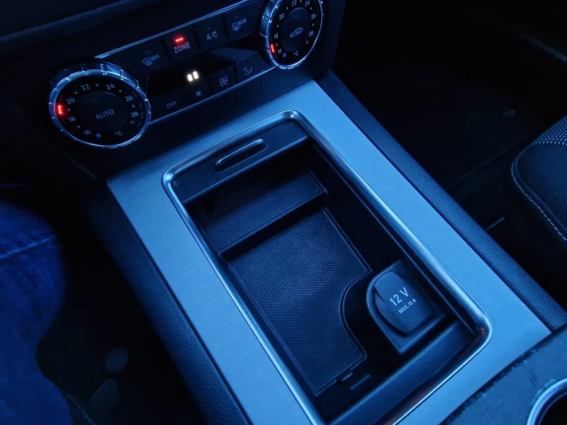 Mercedes-Benz GLK C220 CDI 4 MATIC, снимка 13 - Автомобили и джипове - 52416134