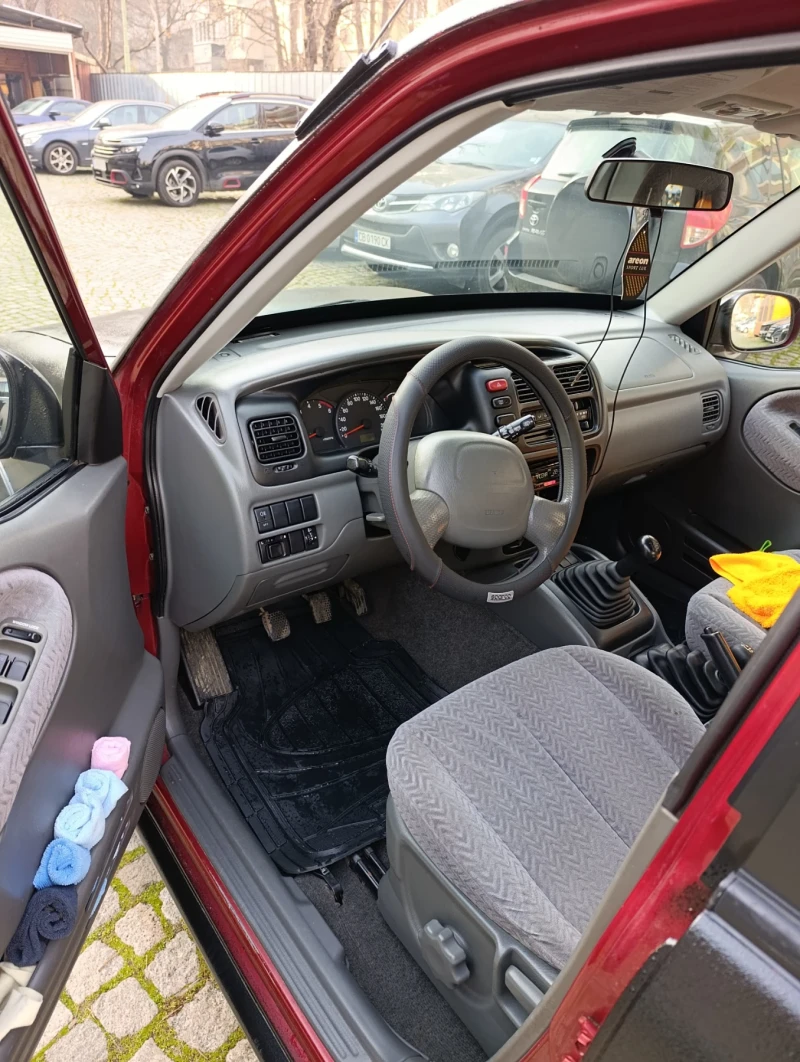 Suzuki Grand vitara 2.0HDI, снимка 9 - Автомобили и джипове - 52837895