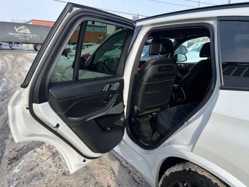 BMW X5 * M50i * CARFAX * ЦЕНА ДО БГ, снимка 16 - Автомобили и джипове - 53523458