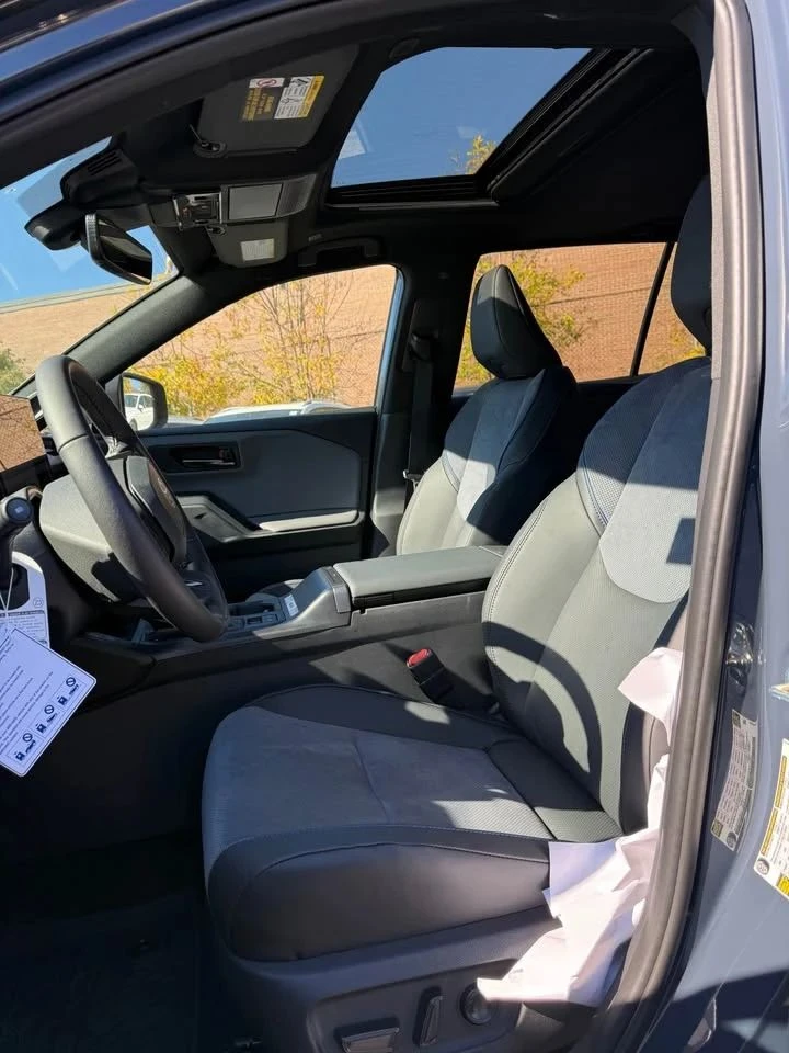 Toyota Rav4, снимка 8 - Автомобили и джипове - 56737422