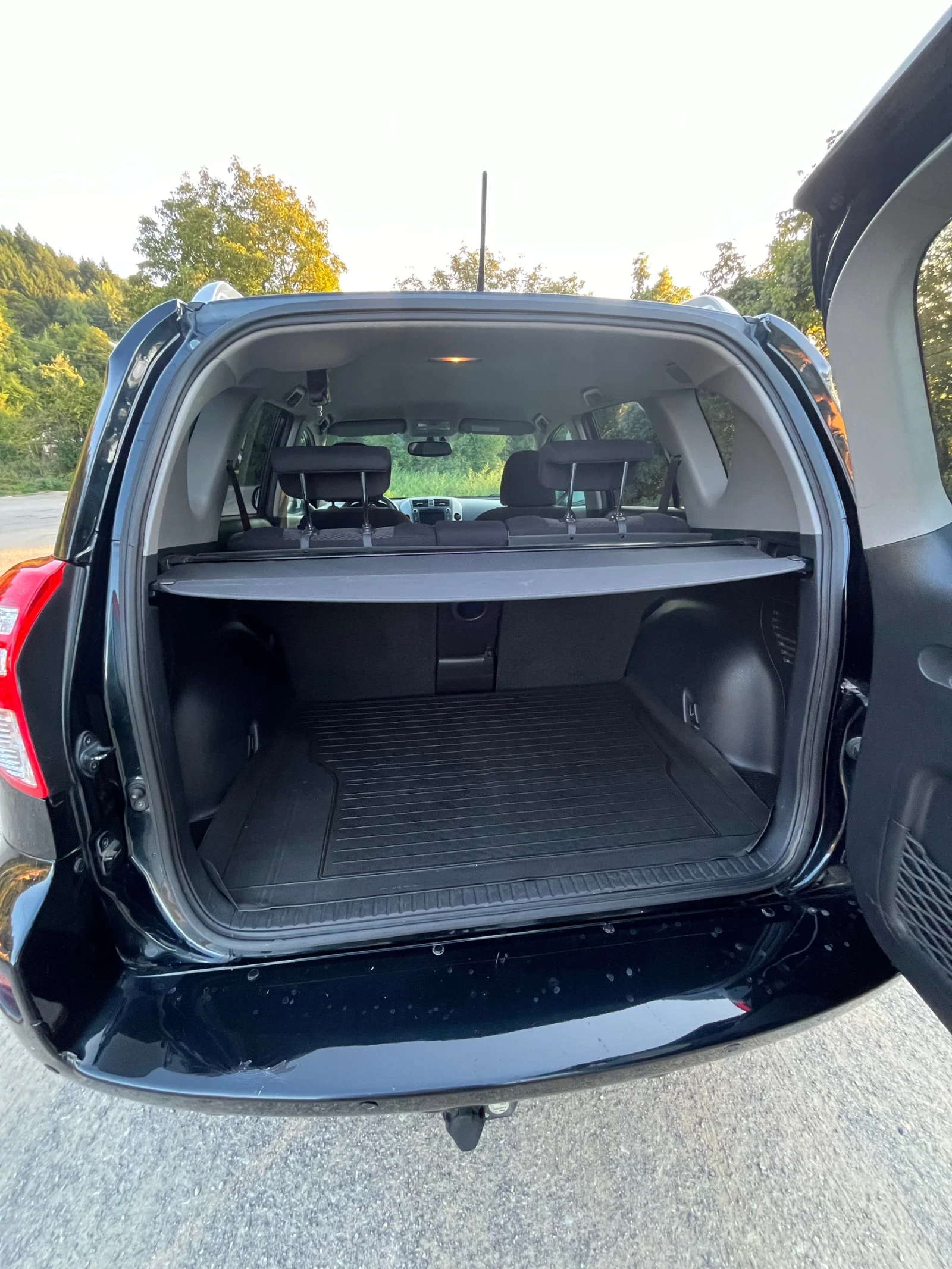 Toyota Rav4, снимка 6 - Автомобили и джипове - 54090193