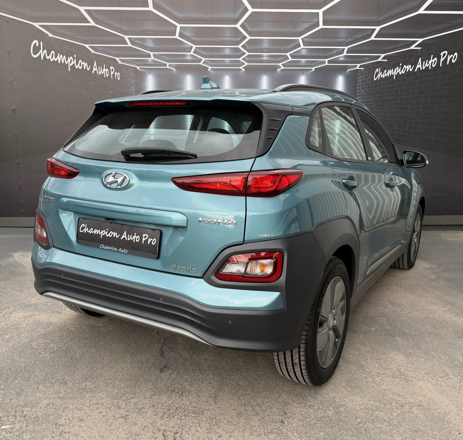 Hyundai Kona, снимка 6 - Автомобили и джипове - 54159681