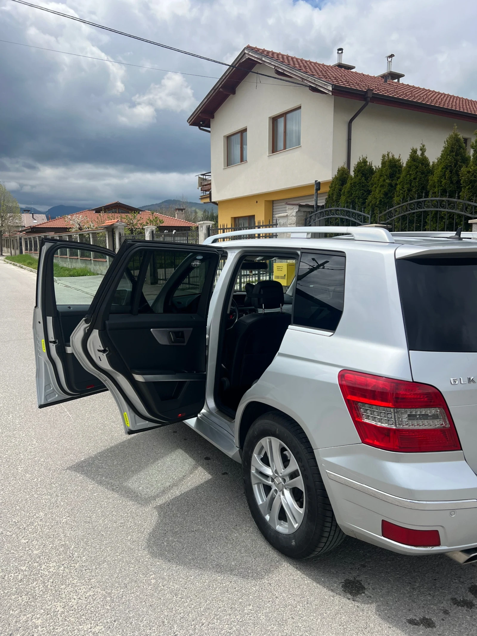 Mercedes-Benz GLK 320 CDI / Sport / Panorama / Navi, снимка 5 - Автомобили и джипове - 54500829
