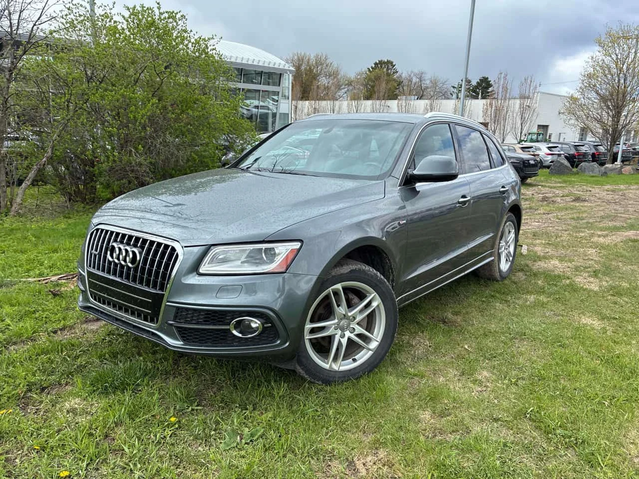 Audi Q5 2.0T Progressiv /CARFAX/Подгрев/Панорама/+ Гуми, снимка 2 - Автомобили и джипове - 54512537