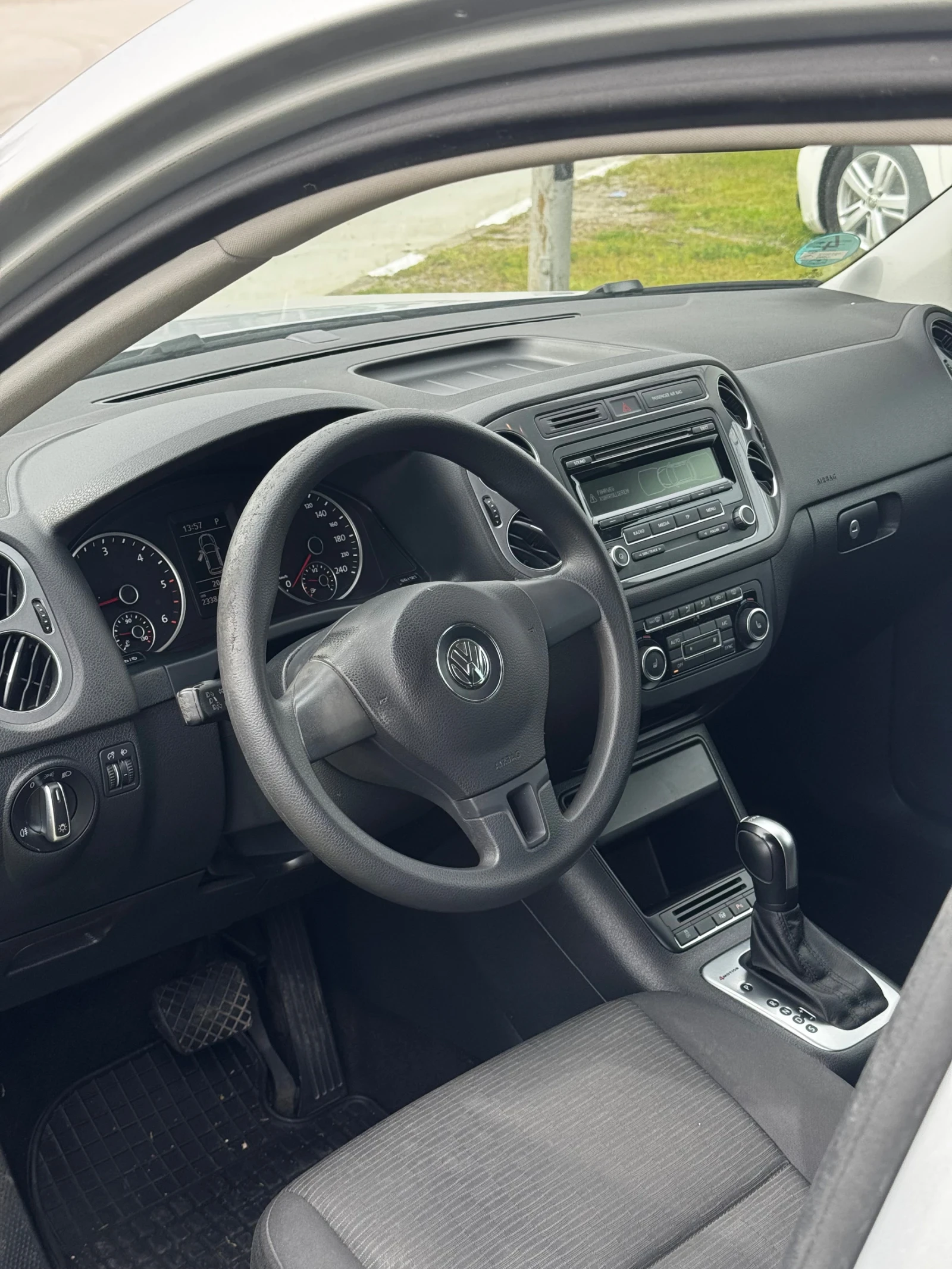 VW Tiguan VW Tiguan 2.0 TDI 4Motion, снимка 5 - Автомобили и джипове - 54666594