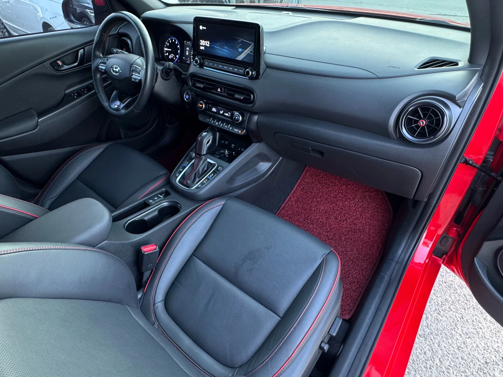 Hyundai Kona 1.6 TGD-i ! 4WD ! N Line ! Inspiration !, снимка 11 - Автомобили и джипове - 55012673