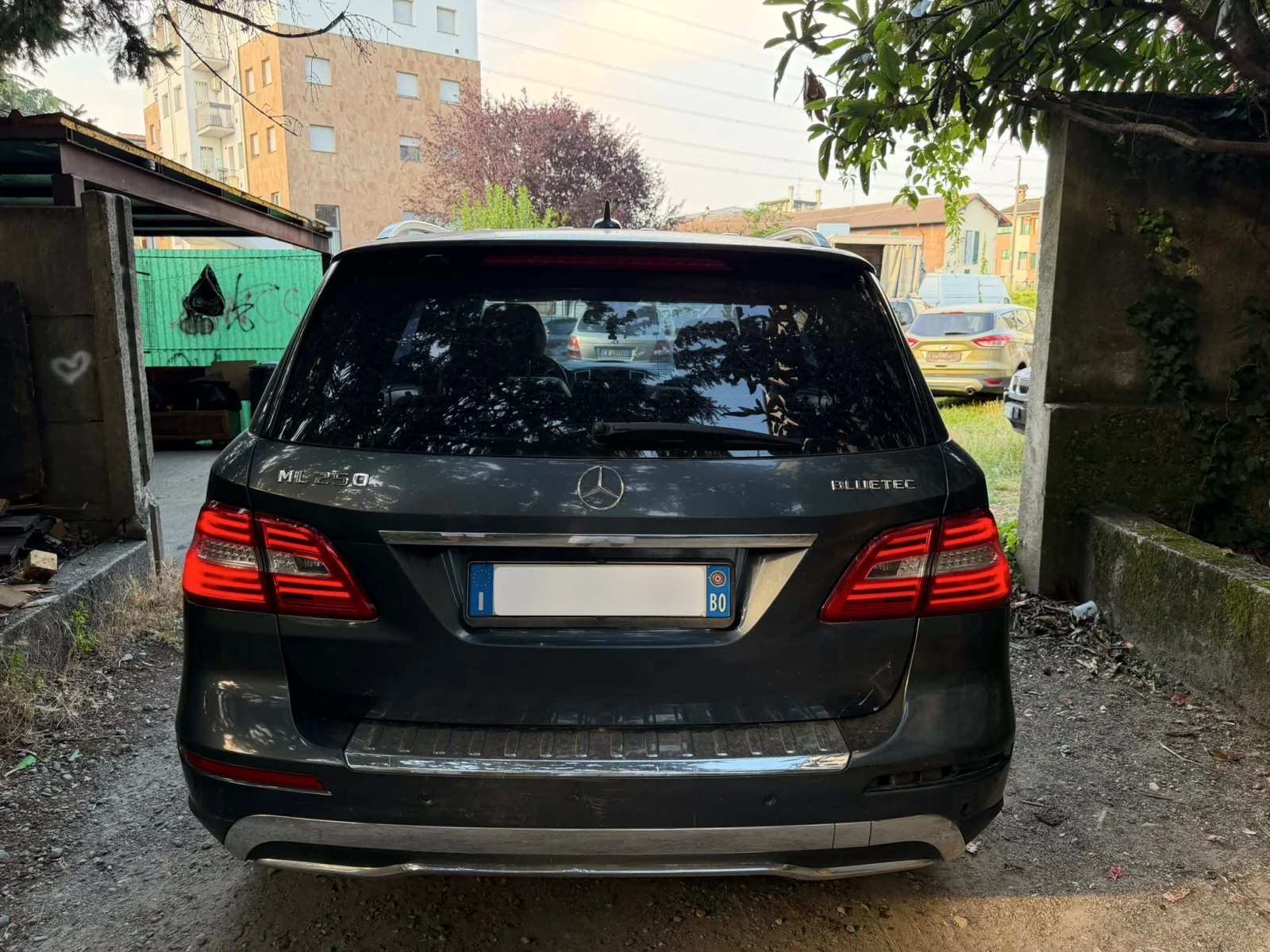 Mercedes-Benz ML 250 BlueTEC 4Matic Sport, снимка 5 - Автомобили и джипове - 55236980