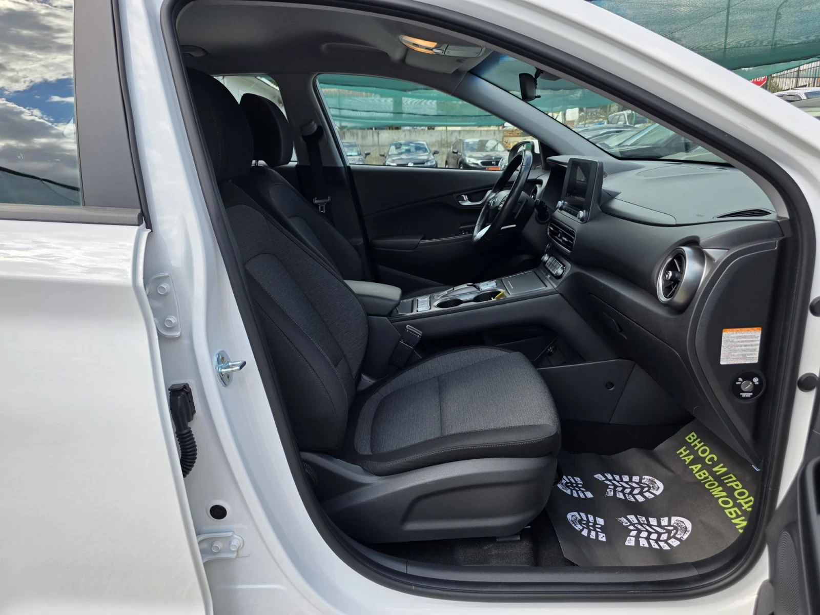 Hyundai Kona ФЕЙС 39 KW 320 КМ ПРОБЕГ / ТЕРМОПОМПА / 63000 КМ, снимка 12 - Автомобили и джипове - 55669340