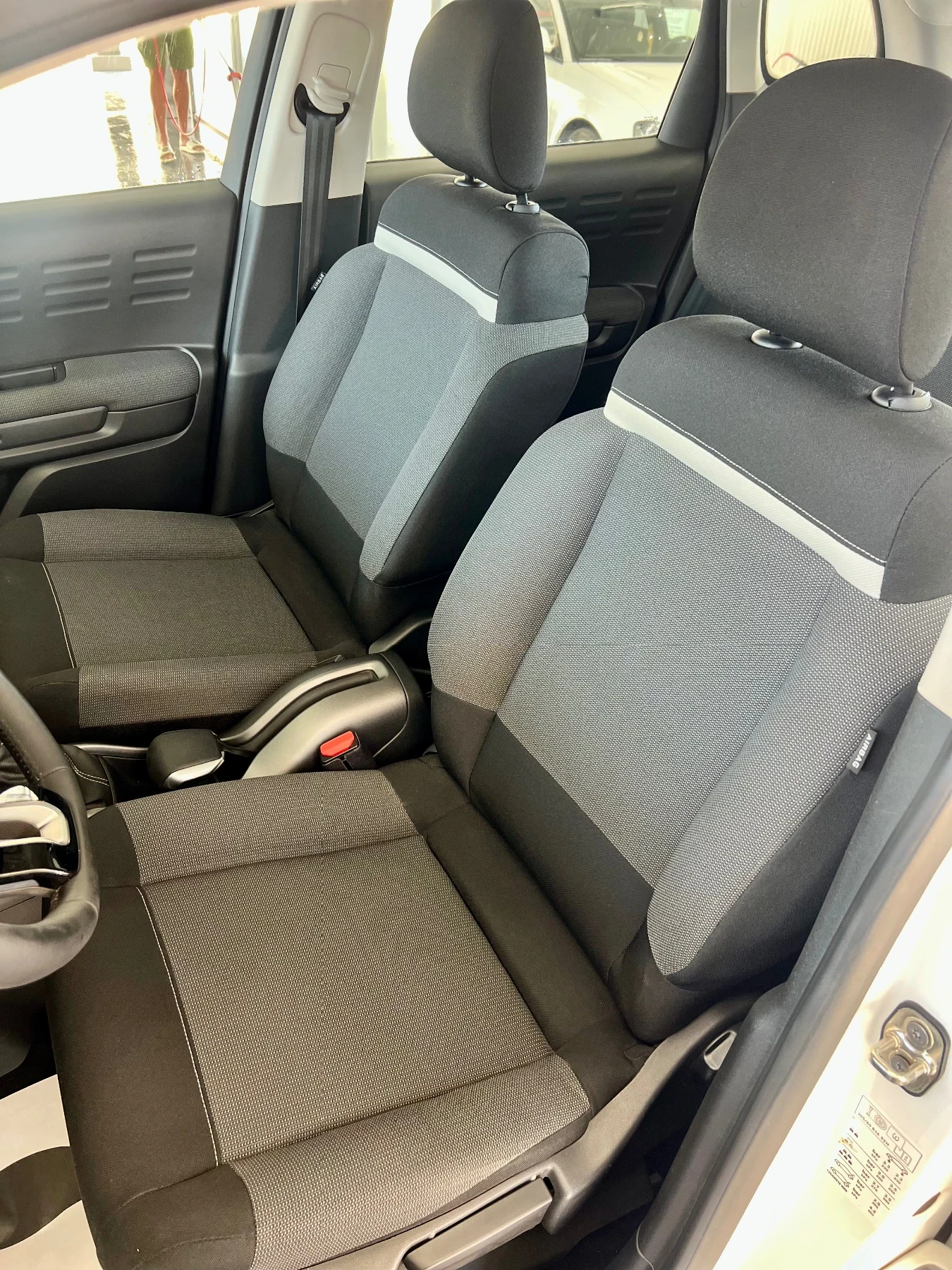 Citroen C3 Aircross 1.5 6 Скорости, снимка 6 - Автомобили и джипове - 55903233