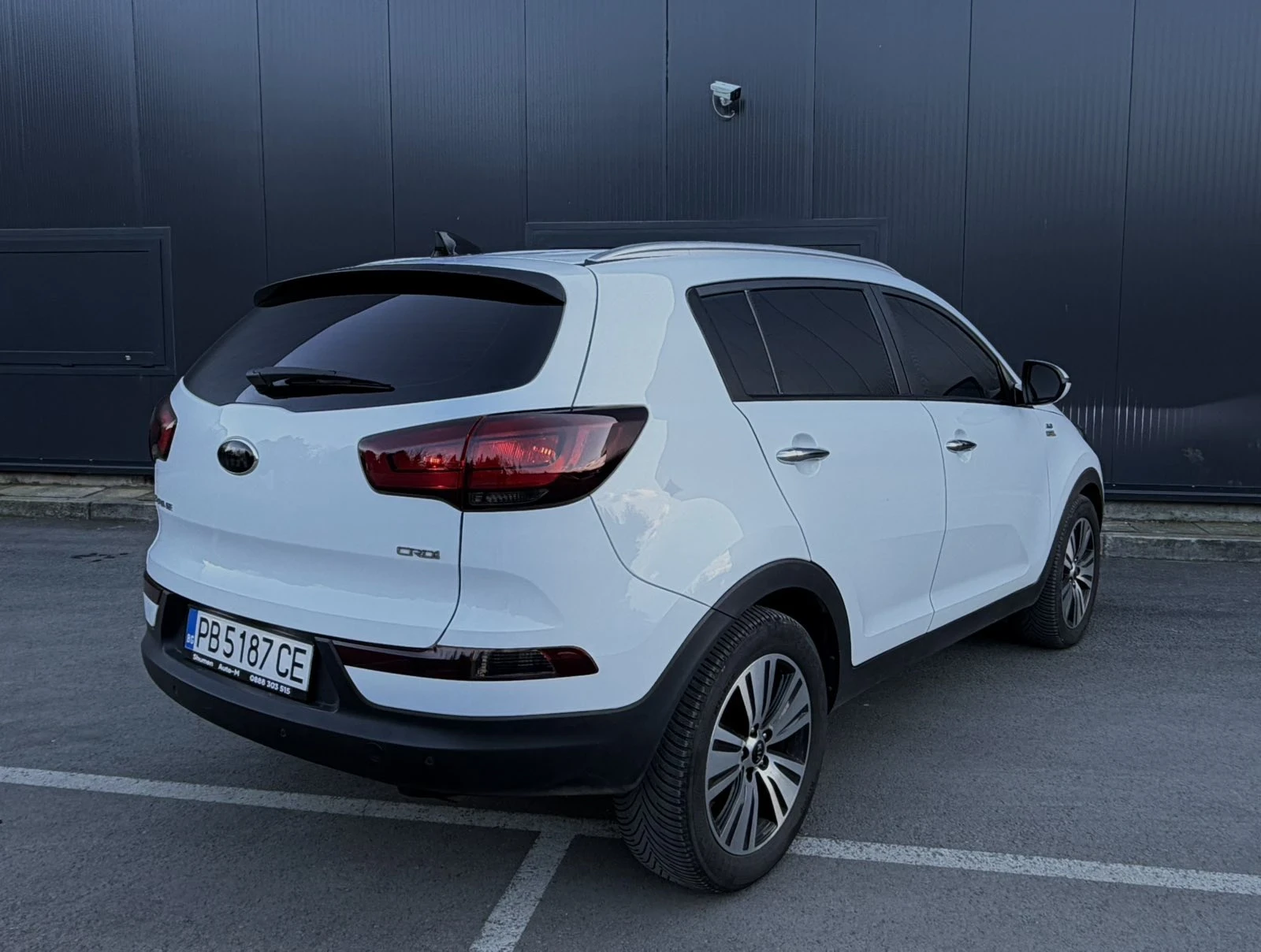 Kia Sportage 2.0 CRDi АВТОМАТ СМЕНЕНИ ВЕРИГИ, снимка 5 - Автомобили и джипове - 56231737